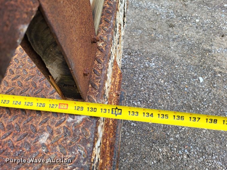 image for item DO3568 1986 Chevrolet 60  dump flatbed truck