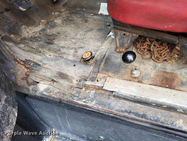 image for item DO3568 1986 Chevrolet 60  dump flatbed truck