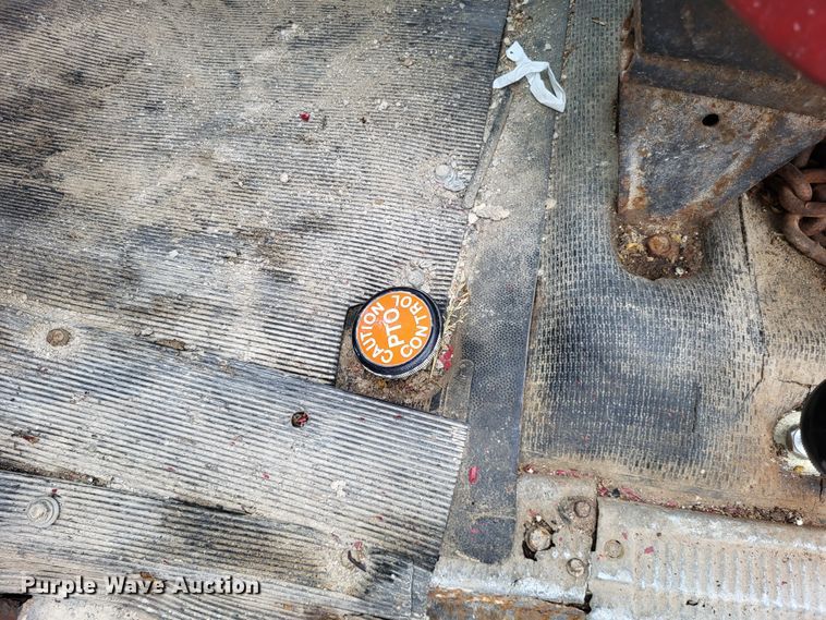 image for item DO3568 1986 Chevrolet 60  dump flatbed truck