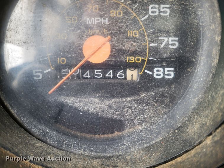 image for item DO3568 1986 Chevrolet 60  dump flatbed truck