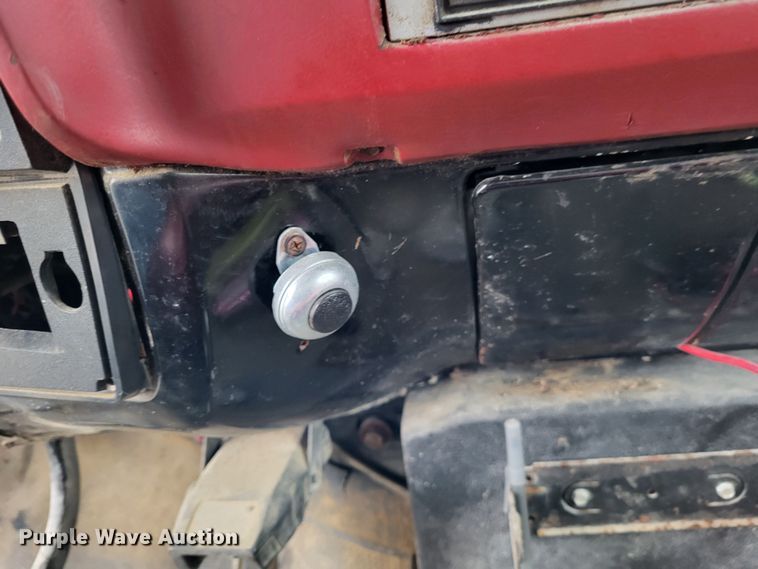 image for item DO3568 1986 Chevrolet 60  dump flatbed truck