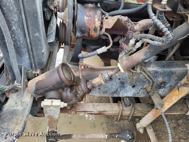 image for item DO3568 1986 Chevrolet 60  dump flatbed truck