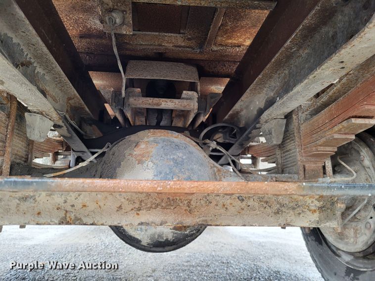 image for item DO3568 1986 Chevrolet 60  dump flatbed truck