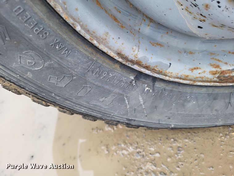 image for item DO3568 1986 Chevrolet 60  dump flatbed truck