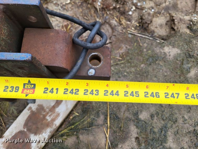 image for item DO3569 1996 Duo Lift 363012E  sprayer trailer