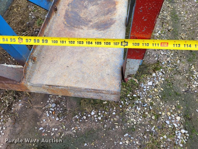 image for item DO3569 1996 Duo Lift 363012E  sprayer trailer