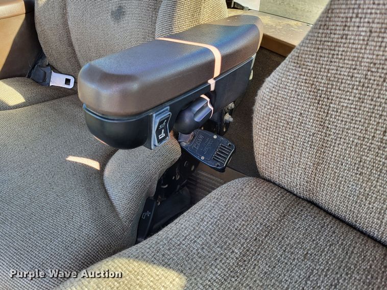 image for item DO3599 2008 John Deere 8330  MFWD tractor