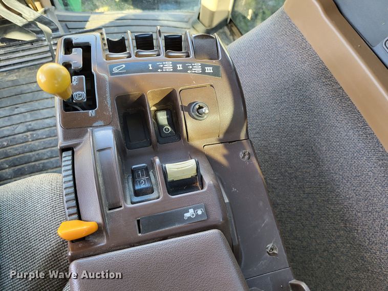 image for item DO3599 2008 John Deere 8330  MFWD tractor