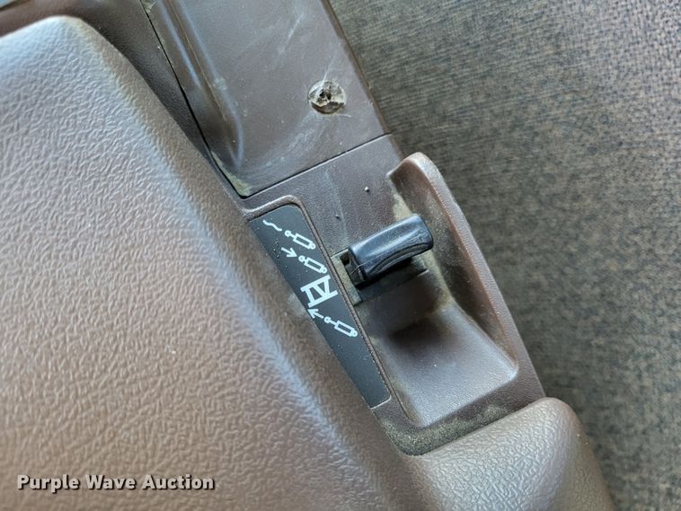 image for item DO3599 2008 John Deere 8330  MFWD tractor