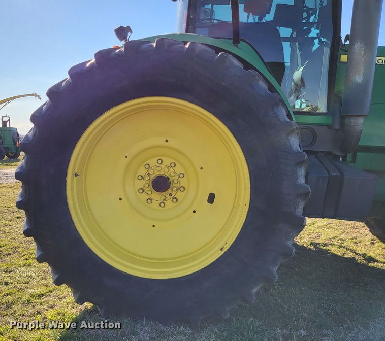 image for item DO3599 2008 John Deere 8330  MFWD tractor