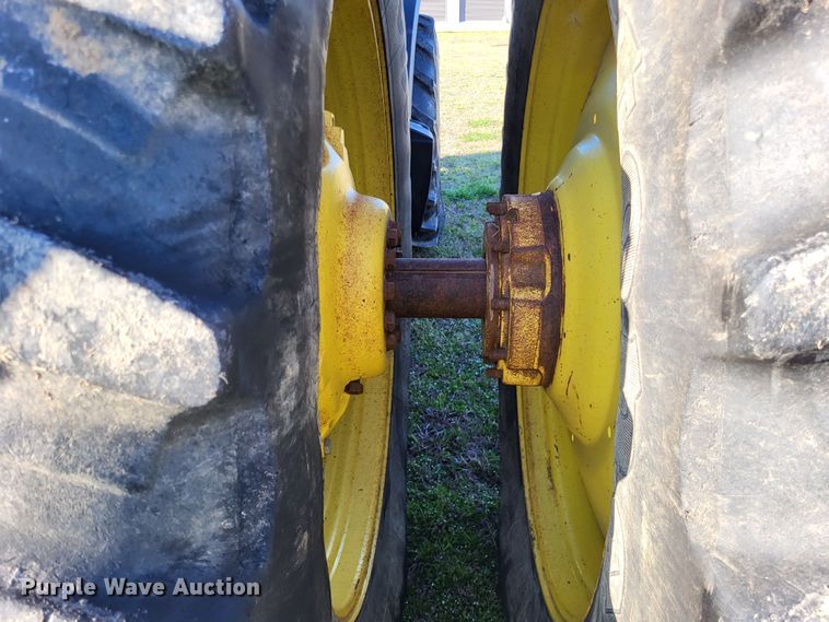 image for item DO3599 2008 John Deere 8330  MFWD tractor