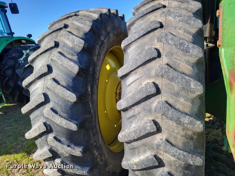 image for item DO3599 2008 John Deere 8330  MFWD tractor