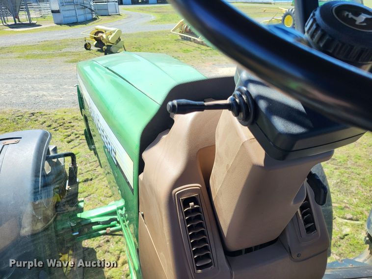 image for item DO3600 2004 John Deere 8420  MFWD tractor