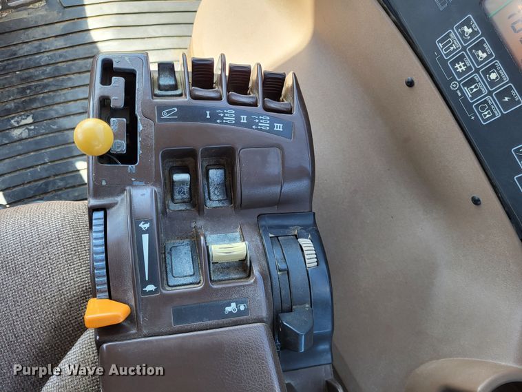 image for item DO3600 2004 John Deere 8420  MFWD tractor