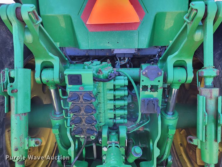 image for item DO3600 2004 John Deere 8420  MFWD tractor