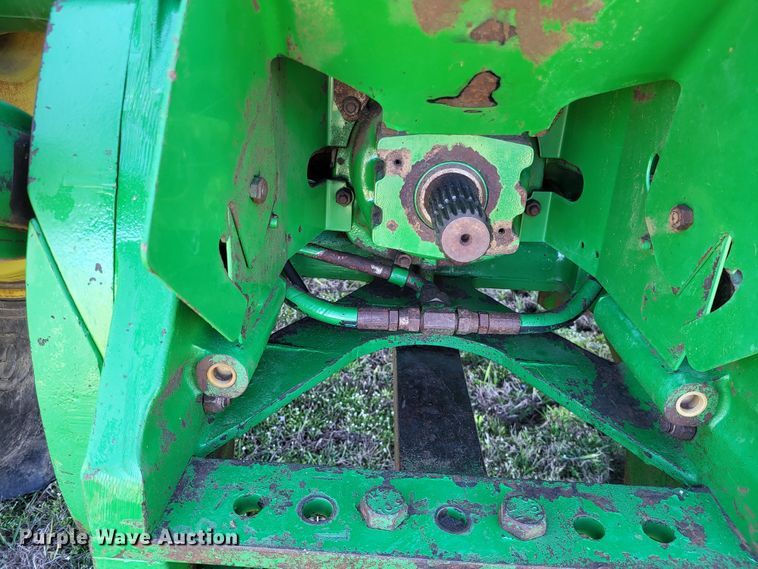 image for item DO3600 2004 John Deere 8420  MFWD tractor