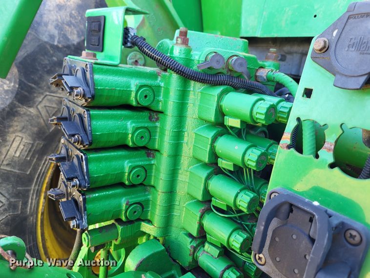 image for item DO3600 2004 John Deere 8420  MFWD tractor