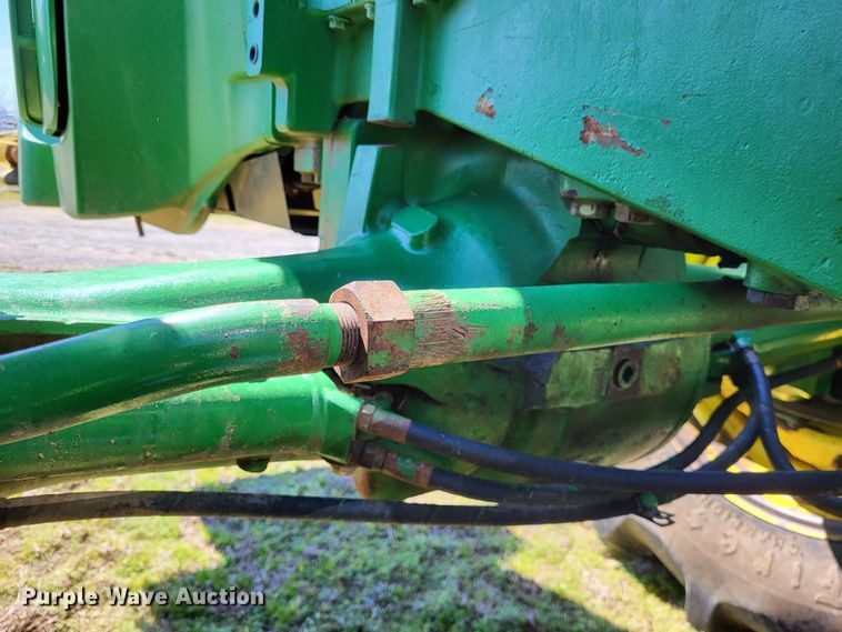 image for item DO3600 2004 John Deere 8420  MFWD tractor