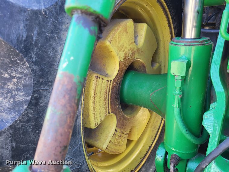 image for item DO3600 2004 John Deere 8420  MFWD tractor