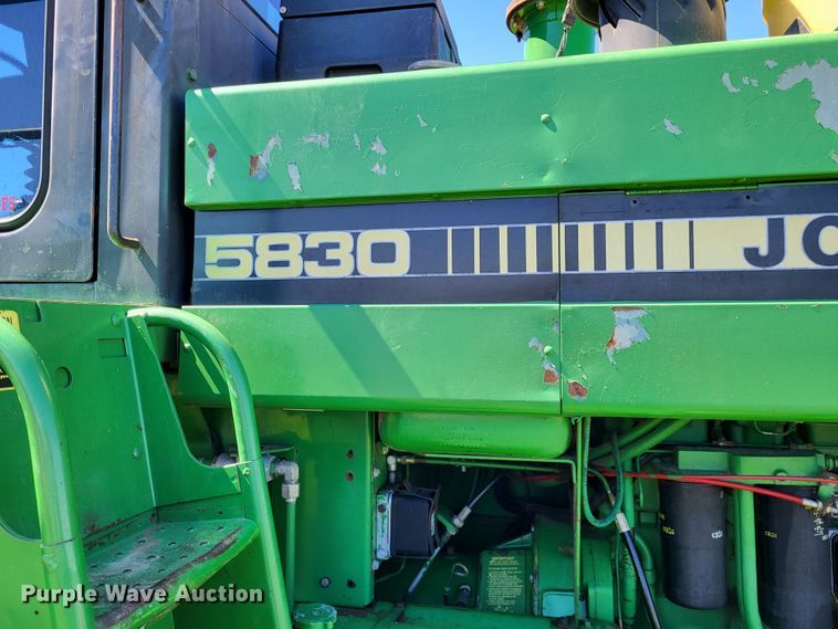 image for item DO3601 1990 John Deere 5830  forage harvester
