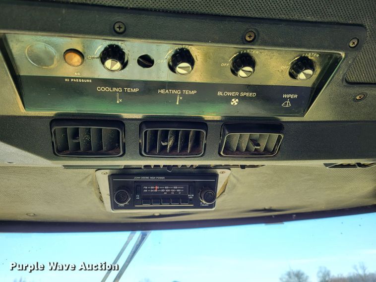 image for item DO3601 1990 John Deere 5830  forage harvester