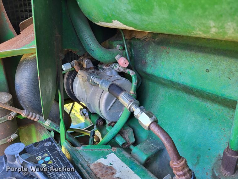 image for item DO3601 1990 John Deere 5830  forage harvester