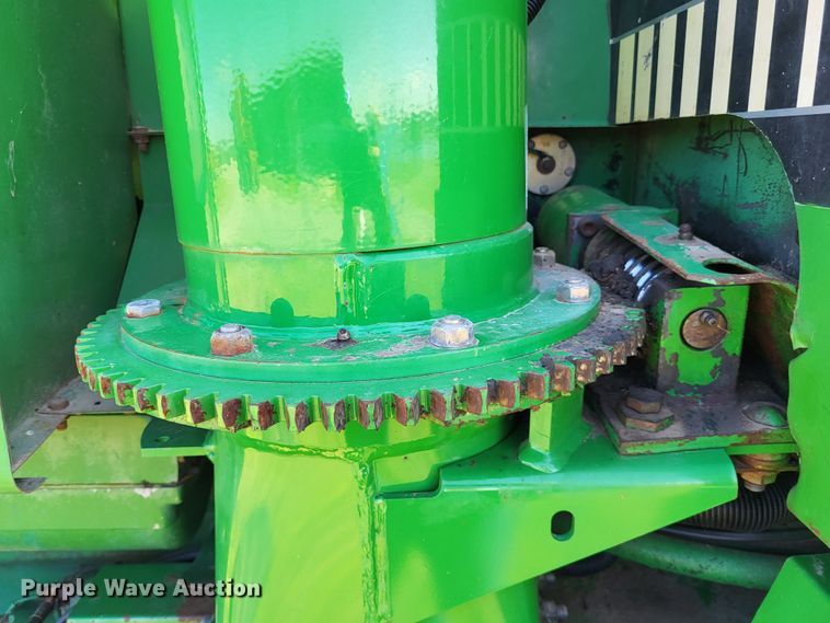 image for item DO3601 1990 John Deere 5830  forage harvester