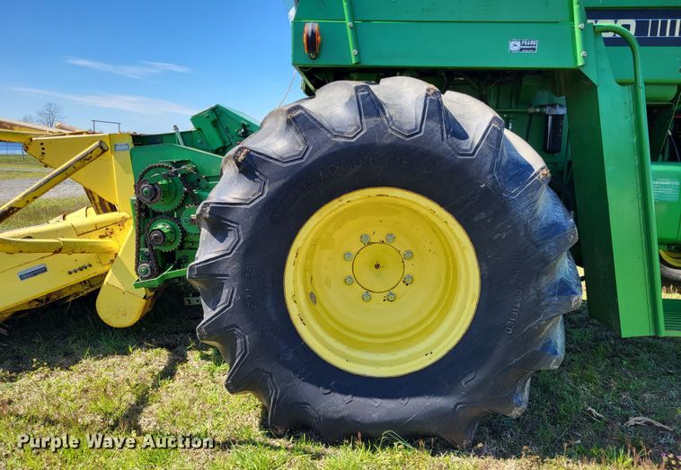 image for item DO3601 1990 John Deere 5830  forage harvester