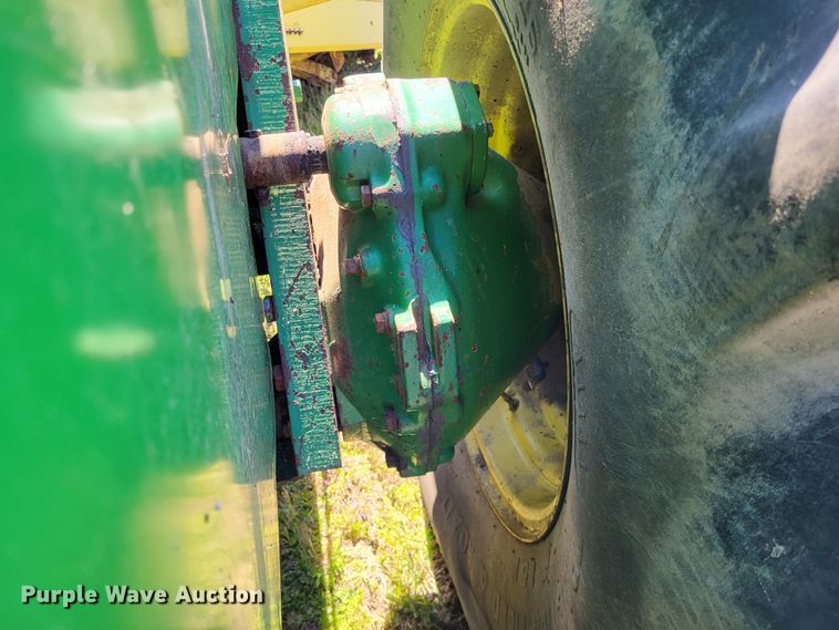 image for item DO3601 1990 John Deere 5830  forage harvester