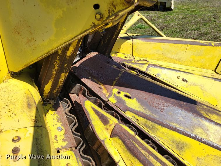 image for item DO3601 1990 John Deere 5830  forage harvester