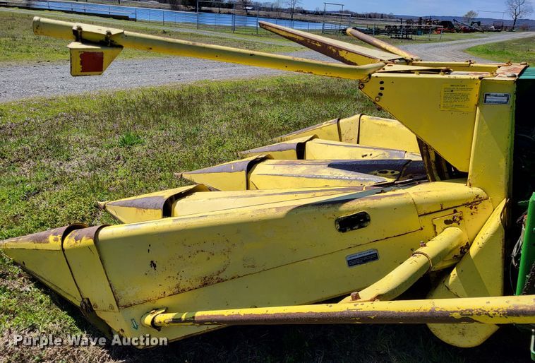 image for item DO3601 1990 John Deere 5830  forage harvester