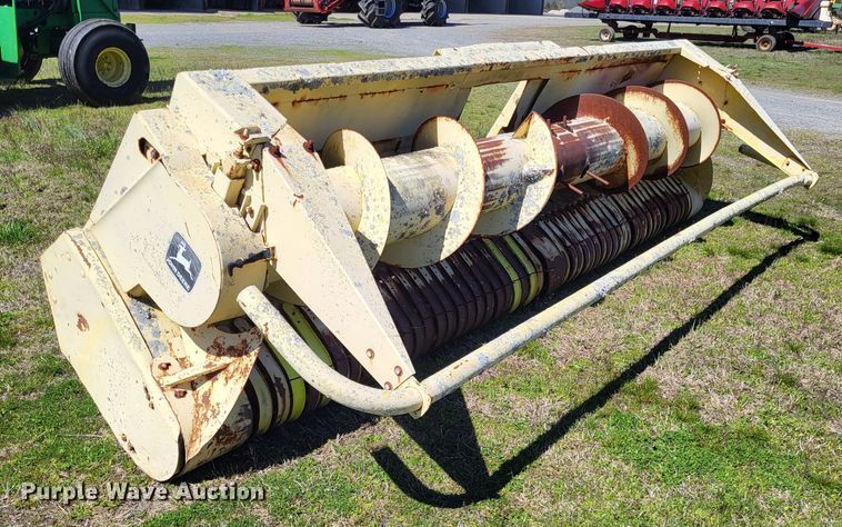 image for item DO3601 1990 John Deere 5830  forage harvester