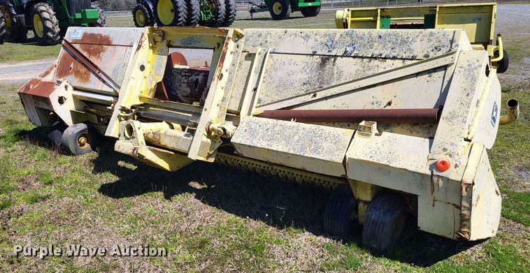 image for item DO3601 1990 John Deere 5830  forage harvester