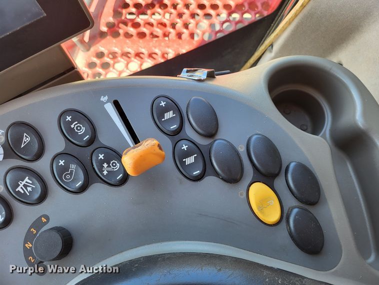 image for item DO3604 2007 Case IH 7010  RWA combine