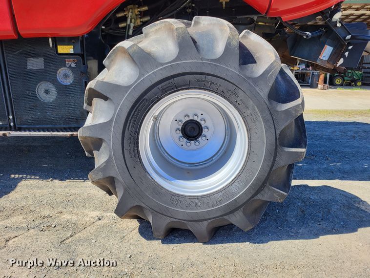 image for item DO3604 2007 Case IH 7010  RWA combine