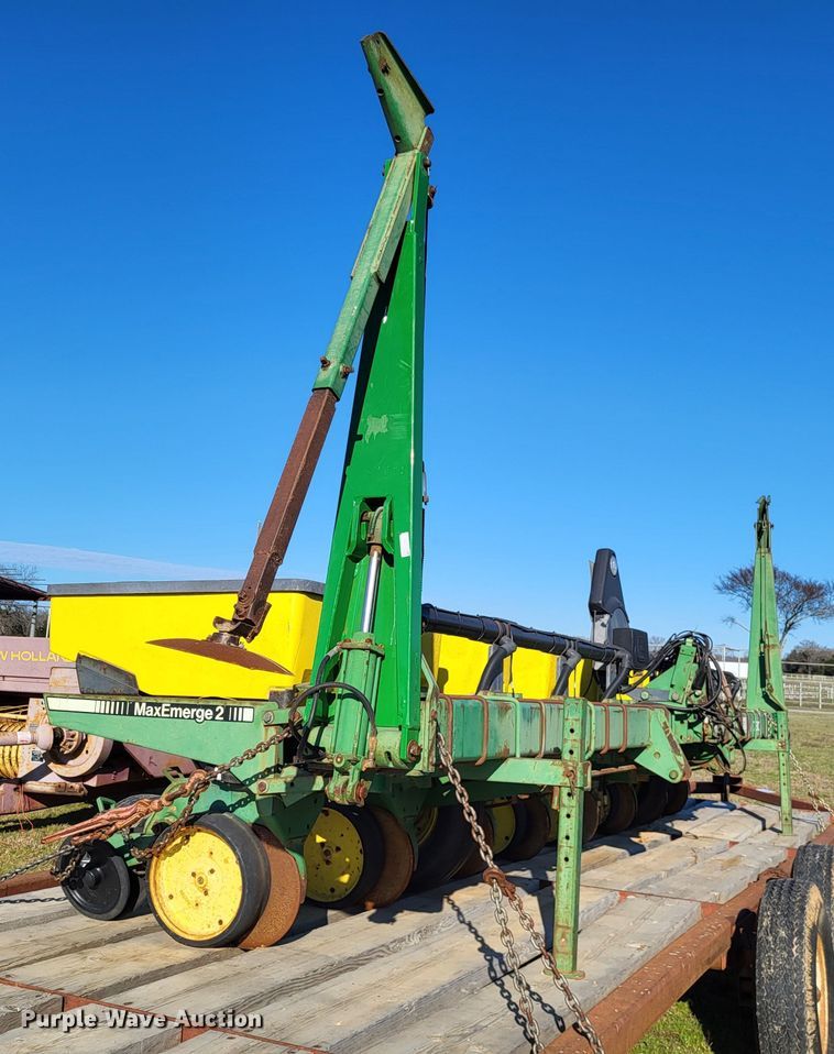 image for item DO3606 John Deere 7300 MaxEmerge 2  air seeder