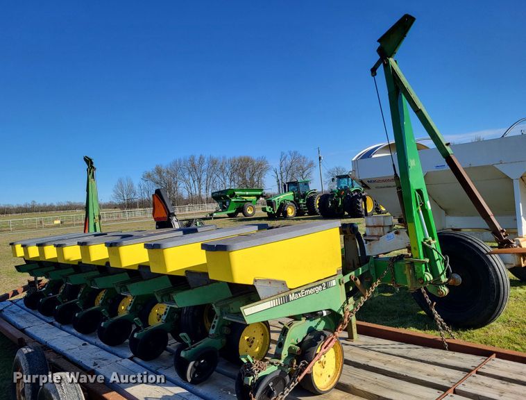 image for item DO3606 John Deere 7300 MaxEmerge 2  air seeder