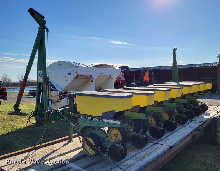 image for item DO3606 John Deere 7300 MaxEmerge 2  air seeder