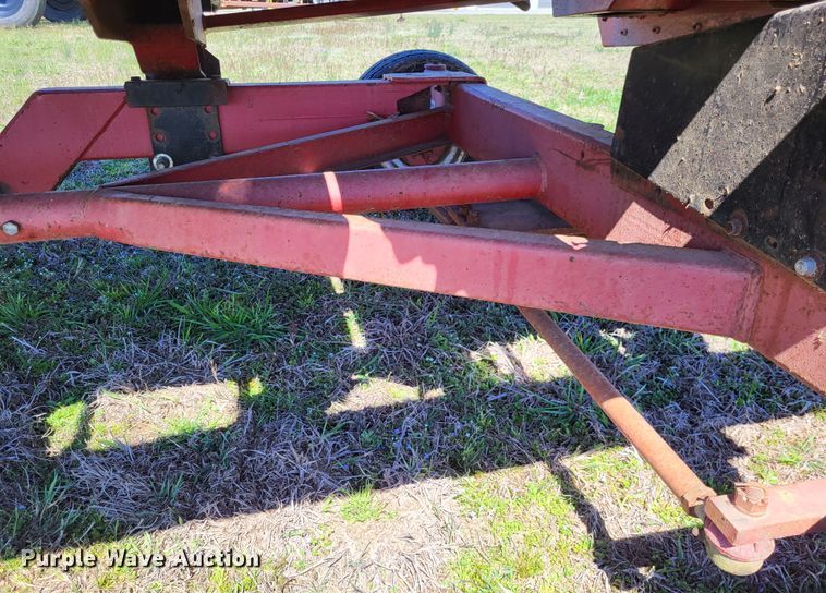 image for item DO3610 EZ Trailers 672  header trailer