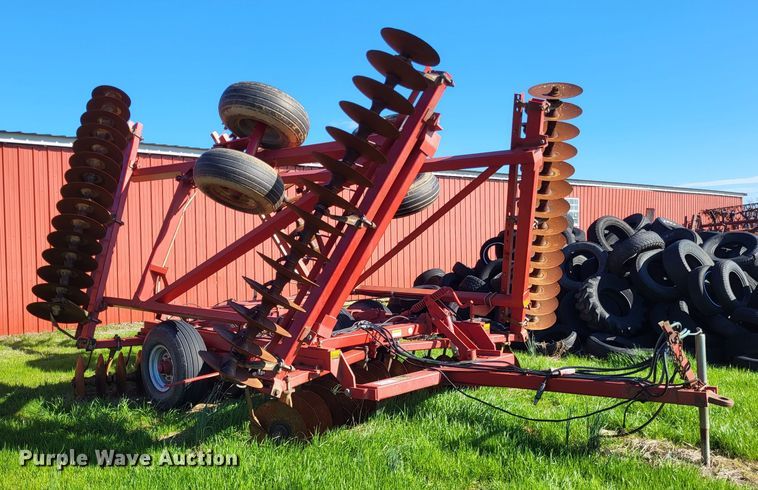 image for item DO3614 Case IH 3950  tandem disk