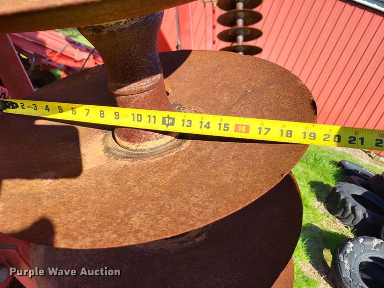 image for item DO3614 Case IH 3950  tandem disk