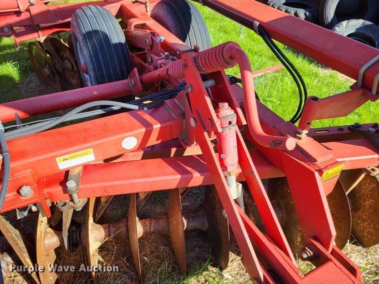 image for item DO3614 Case IH 3950  tandem disk