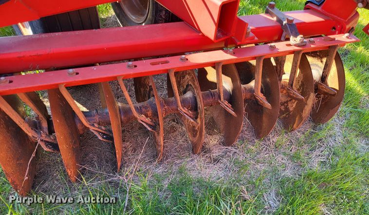 image for item DO3614 Case IH 3950  tandem disk