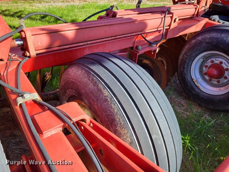 image for item DO3614 Case IH 3950  tandem disk