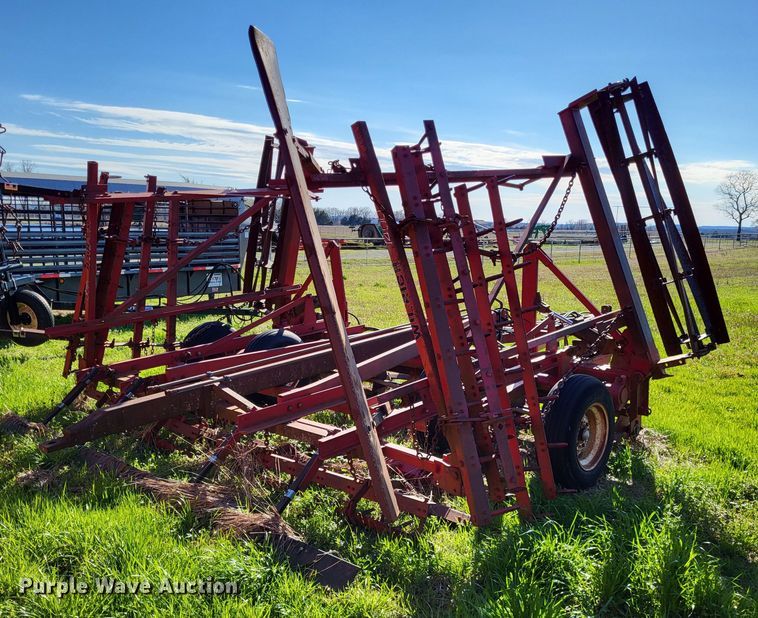 image for item DO3615 Hutchinson Wil-Rich 1400  mulch finisher