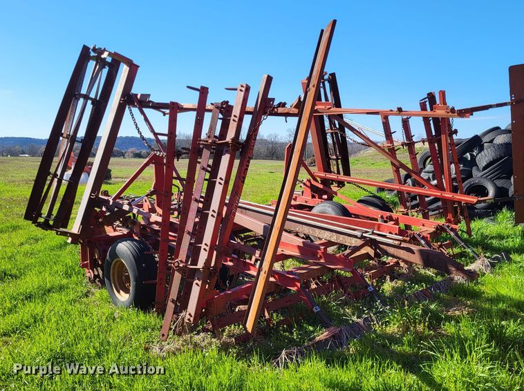 image for item DO3615 Hutchinson Wil-Rich 1400  mulch finisher