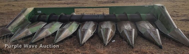 image for item DO3708 John Deere 853  all-crop head
