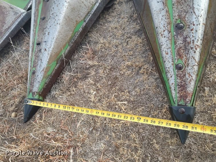 image for item DO3708 John Deere 853  all-crop head