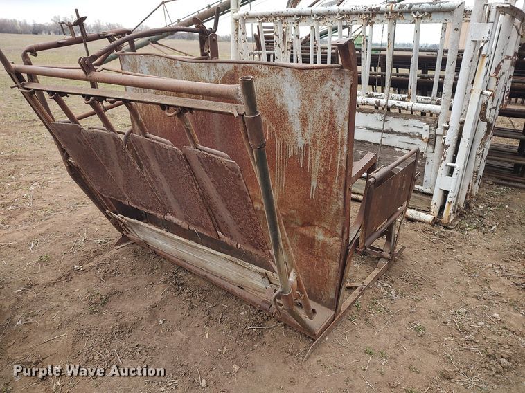image for item DO3916 Livestock equipment