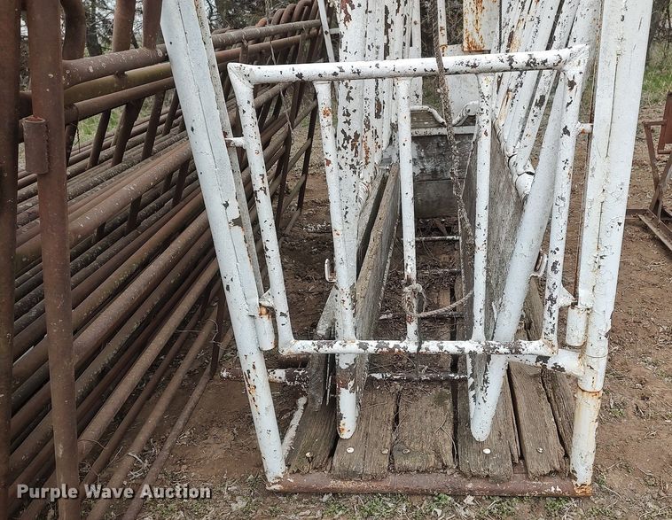 image for item DO3916 Livestock equipment